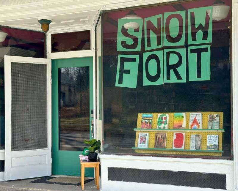 Snowfort-Front Snowfort-Front